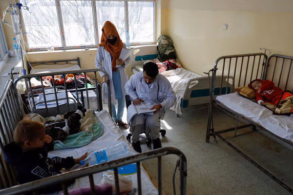 Afghan Women’s Access To Healthcare Severely Restricted, Says UN Report