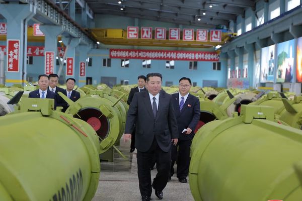 شمالي کوریا وايي تر راتلونکو پنځو کلونو به د توغندیو پراختیا ته دوام ورکړي