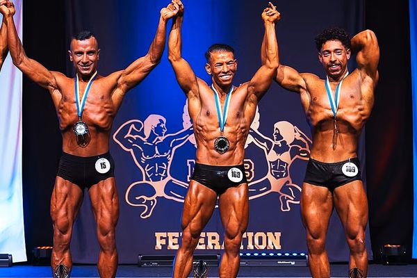 د اروپا د بدن ښکلا په سیالیو کې افغان ورزشکار بسمالله مرداني ښه ځلېدلی