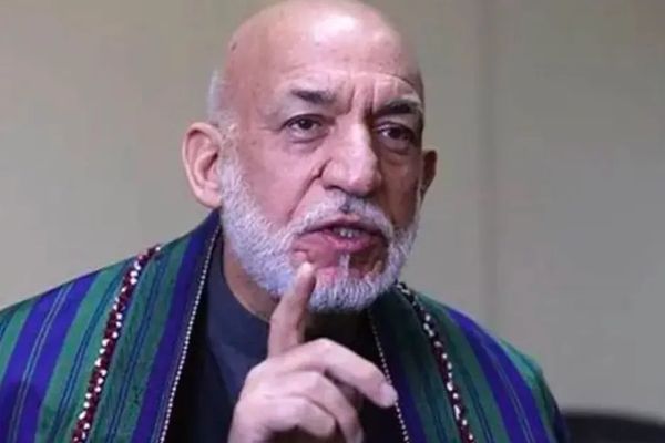 حامد کرزی: ممنوعیت آموزش دختران مانع بزرگی برای پیشرفت افغانستان است