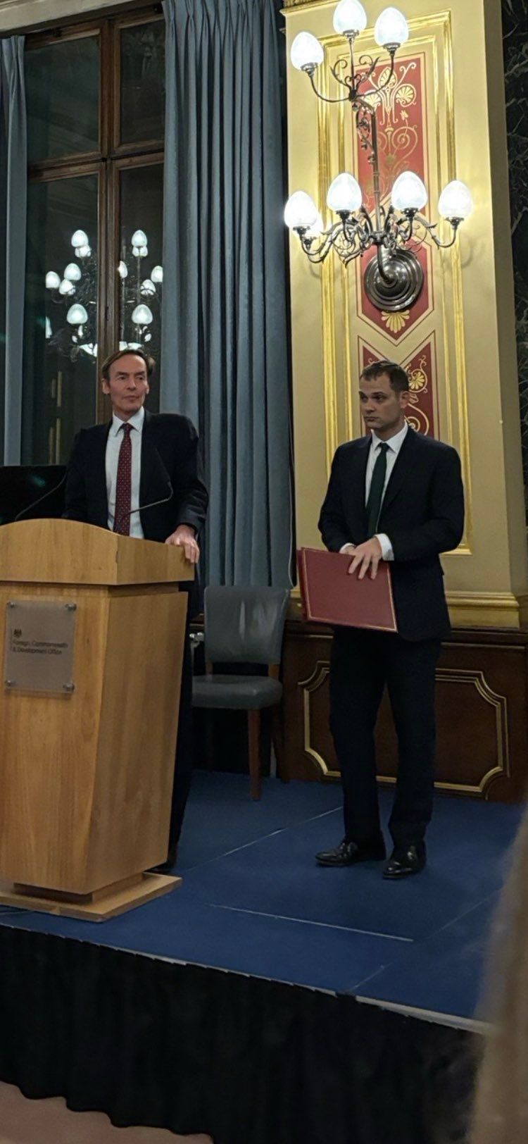 د برېتانیا ځانګړی استازی: افغانستان کې ۱۵ میلیونه کسان د خوړو له کمښت سره مخ دي