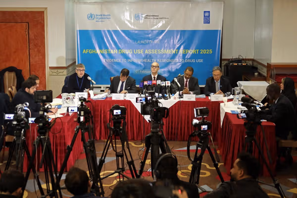 ملګري ملتونه: په افغانستان کې د نارینه وو ترمنځ د چرسو، تاریاکو او شیشې استعمال ډېر شوی