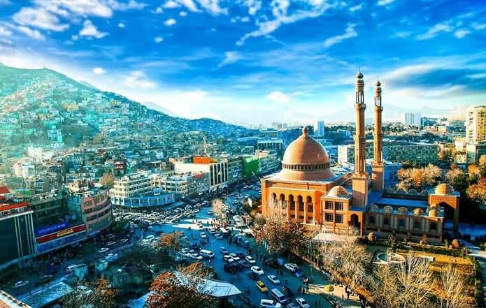 سرچینې: کابل کې د نامشروع اړیکو په تور نیول شوی د طالبانو استخباراتي چارواکی بېرته خوشې شو