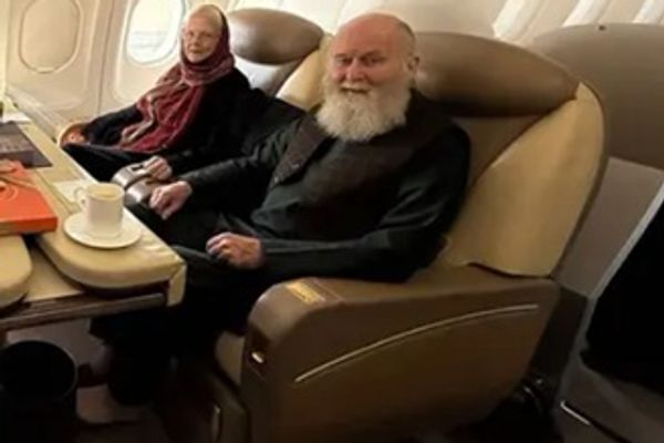 زوج بریتانیایی: ما شهروند افغانستان هستیم و اگر بتوانیم برمیگردیم