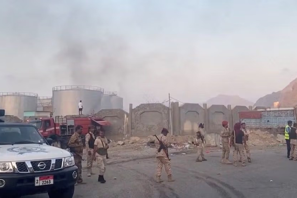 طالبان تدعو كافة الأطراف إلى تجنّب أي خطوات تهدّد استقرار اليمن