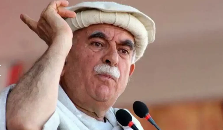 محمودخان اڅکزی: پاکستان د ناامنۍ او سیاسي کړکېچ پر لور روان دی