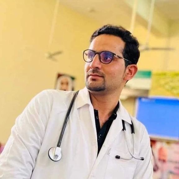 په خوست کې د دوو کورنیو ترمنځ شخړه کې یو ډاکټر ووژل شو او پنځه تنه نور ټپیان شول