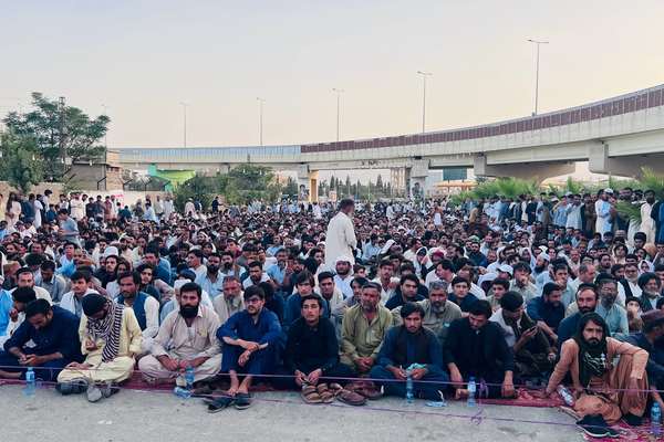 د زیارت پېښې پرضد د پرلت دوام؛ د مذاکراتو پنځه پړاوه خبرې له کومې هوکړې پرته پای ته ورسېدې