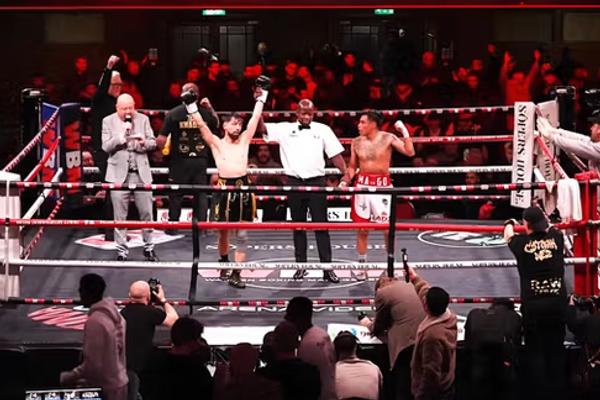 افغان سوک وهونکي قیس خادمي د مکسیکو «مارګاریتو پرز امادور» ته ماتې ورکړه