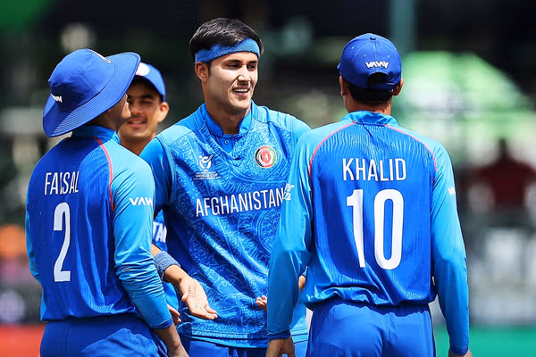 نمایش قدرت در هراره؛ تیم کریکت زیر ١٩سال افغانستان در جمع چهار تیم برتر جهان