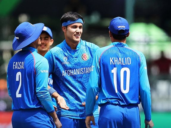 نمایش قدرت در هراره؛ تیم کریکت زیر ١٩سال افغانستان در جمع چهار تیم برتر جهان
