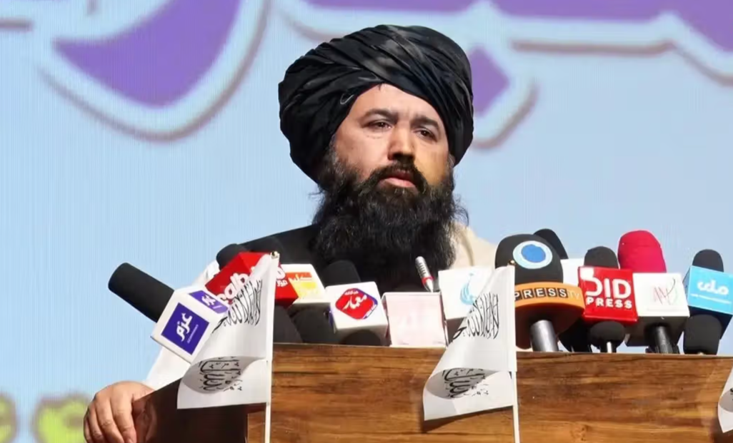 د طالبانو د لوړو زده کړو وزیر وايي افغانان معیاري روغتیايي خدمتونو ته اړتیا لري
