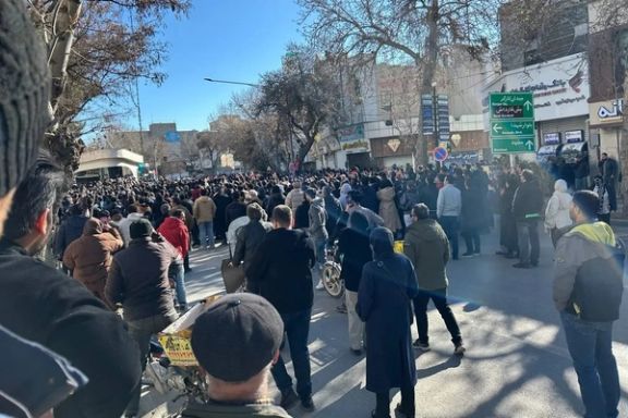 Iran Protests Enter 11th Day Despite Arrests & Deadly Crackdown