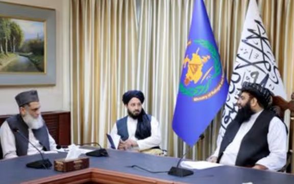 Taliban Urge Pakistan To Reopen Torkham Border, Warn Against Violence