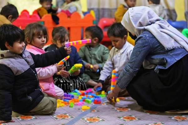 طالبان دهها کارمند زن کودکستانها را برکنار کرد