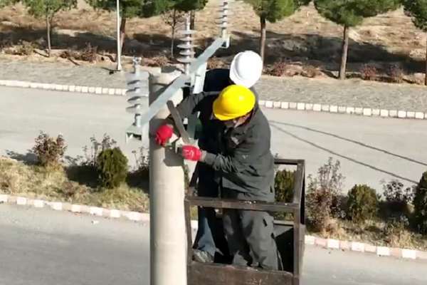مقامهای طالبان و اوزبیکستان درباره «پروژههای بزرگ برق» گفتوگو کردند