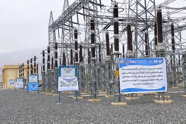 د شبرغان ـ الوان دښتې د ۵۰۰ کیلو ولټه مزي غځولو پروژه تر ۴ میاشتو بشپړیږي