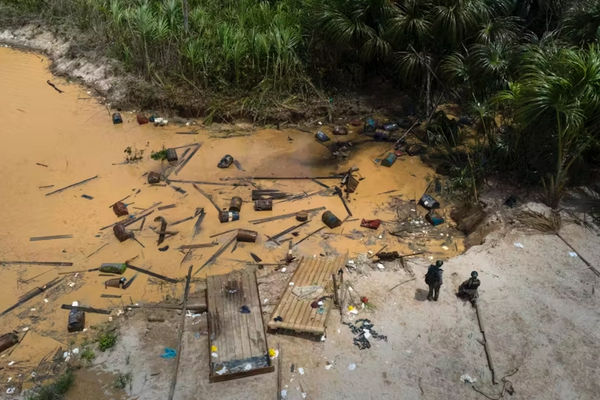 پېرو کې د برید له امله درې کان کېندونکي وژل شوي