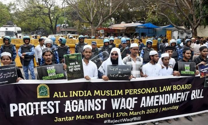 اعتراض مسلمانان هند؛ حکومت مودی اصلاحیه جنجالی 'قانون وقف' را به پارلمان ارائه می‌کند