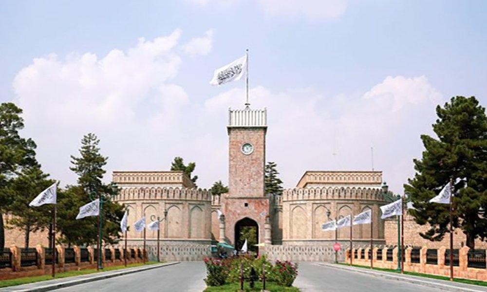 طالبان وايي د خصوصي ښوونیزو مرکزونو فیسونه به تنظیم او خدمتونه به یې معیاري شي