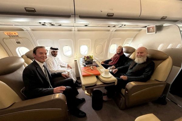 نخستوزیر بریتانیا از نقش قطر برای آزادی دو گروگان بریتانیایی قدردانی کرد