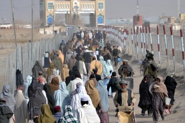 یونسیار: پاکستان دې نړیوالې ساتنې ته اړتیا لرونکي افغانان نه اوباسي