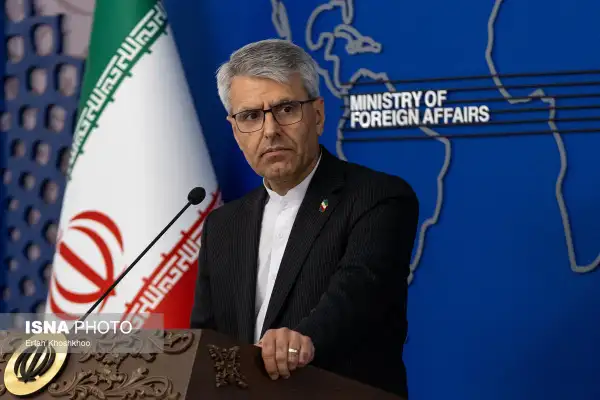 بقايي: ایران له طالبانو سره په کابل کې د شیعه وو د مرکزونو تړل کېدو موضوع مطرح کړې ده
