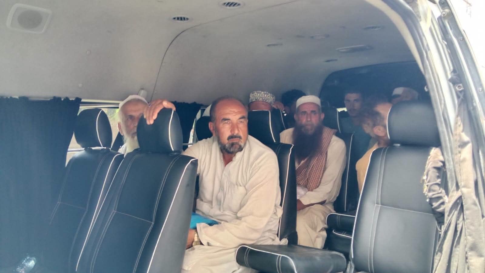 د جبري ستنولو دوام؛ چارسده کې ۲۹ افغان کډوال تر نیولو وروسته افغانستان ته ستانه کړای شوي