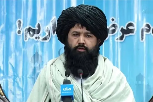 ندیم د شیخ زاید پوهنتون محصلینو ته؛ له سیاسي فعالیتونو ډډه وکړئ