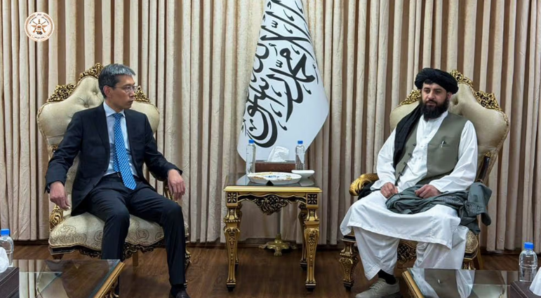 وزير دفاع طالبان يبحث مع السفير الصيني محادثات أورومتشي