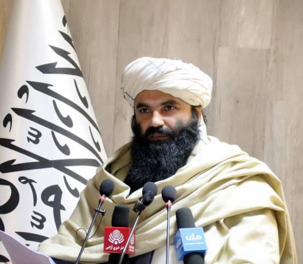 سراج الدین حقاني: په افغانستان کې شته رسنۍ باید د نورو تر اغېز لاندې فعالیت و نه کړي