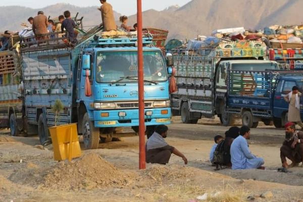 تېره ورځ نږدې ۷۰۰ کورنۍ له ایران او پاکستان نه افغانستان ته ستنې شوې