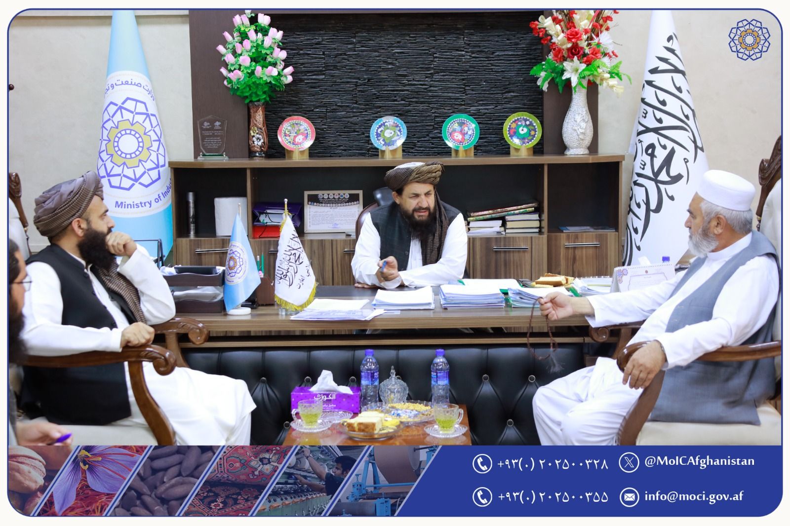 د طالبانو د صنعت او سوداګرۍ وزارت: په جوازونو او لوحو کې ملي ژبې جبري کېږي