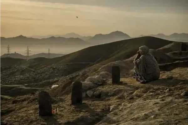 Deliberate Attacks On Civilians And Hazaras Are War Crimes, Says HRW