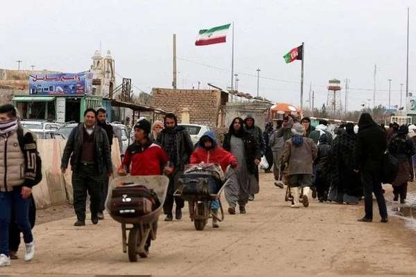 سازمان بینالمللی مهاجرت: بیش از ۲۳۳ هزار افغان در یک ماه از ایران اخراج شدهاند