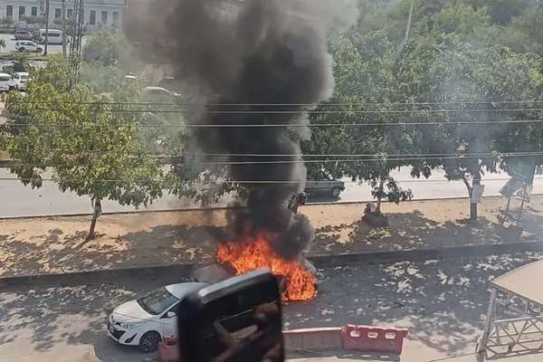 د پاکستان د کورنیو چارو وزیر وايي په اسلام اباد او وزیرستان کې ځانمرګي بریدګر افغانان وو