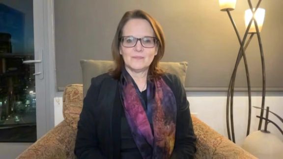 پخوانۍ امریکایۍ چارواکې:دا فکر کول چې هبتالله به امریکا ته د بګرام اډه پرېږدي خندوونکې ده