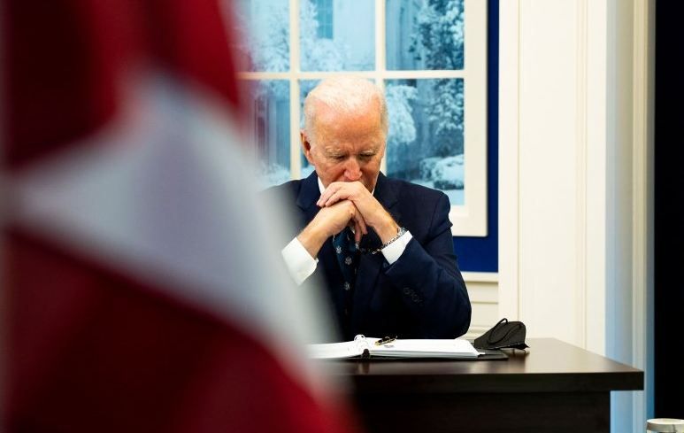 نیویورک تایمز: با کشته شدن الظواهری، جو بایدن با این سوال روبرو است که با طالبان چه کند