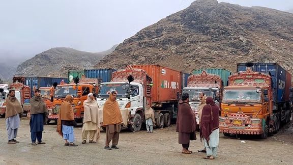 پاکستاني سوداګر: د لارو بندېدو له امله مو د افغانستان او منځنۍ اسیا بازارونه له لاسه وتلي