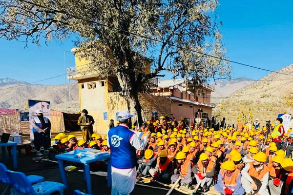 د زلزلې له امله ویجاړ شوي کورونه؛ طالبان په دره نور ولسوالۍ کې ۱۵۲ويجاړ شوي کورونه بیارغوي