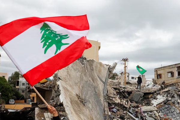 اسراییل او لبنان یو وار بیا مذاکرات پیلوي