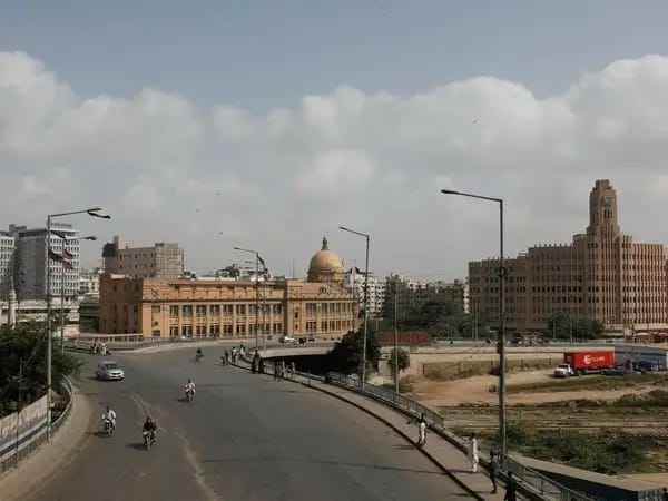 د پاکستان په کراچۍ ښار کې د وسله والو برید کې دوه افغانان ووژل شول