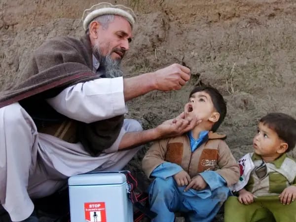 کارزار واکسین فلج کودکان در ٢١ ولایت افغانستان آغاز می‌شود