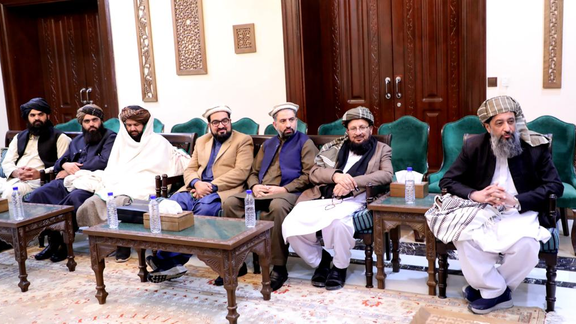 حامد الحق او ورسره مل پلاوی په سپېدار ماڼۍ کې