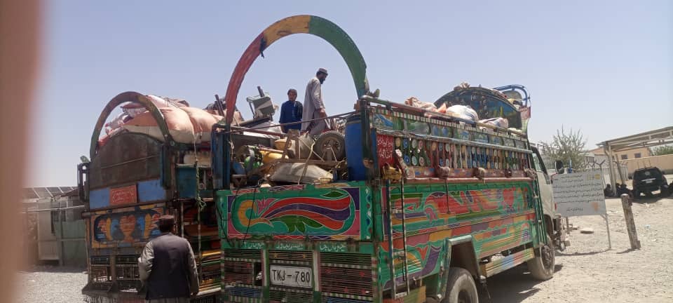 وزارت مهاجرین طالبان: بیش از هزار مهاجر از پاکستان به افغانستان برگشتند