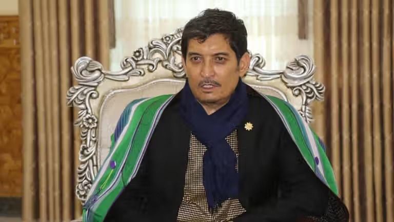 عباس ابراهیم‌زاده له ۱۱ میاشتني بند وروسته د ازبکستان له زندان نه خوشی شوی