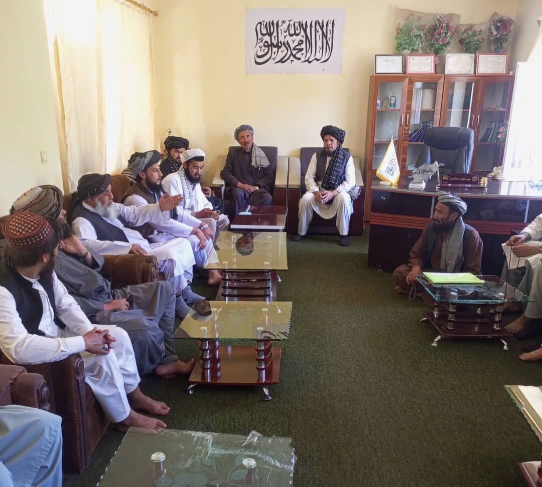 والی طالبان برای «بررسی اختلافات کوچی‌ها و ده‌نشینان» به پنجاب و ورس رفت