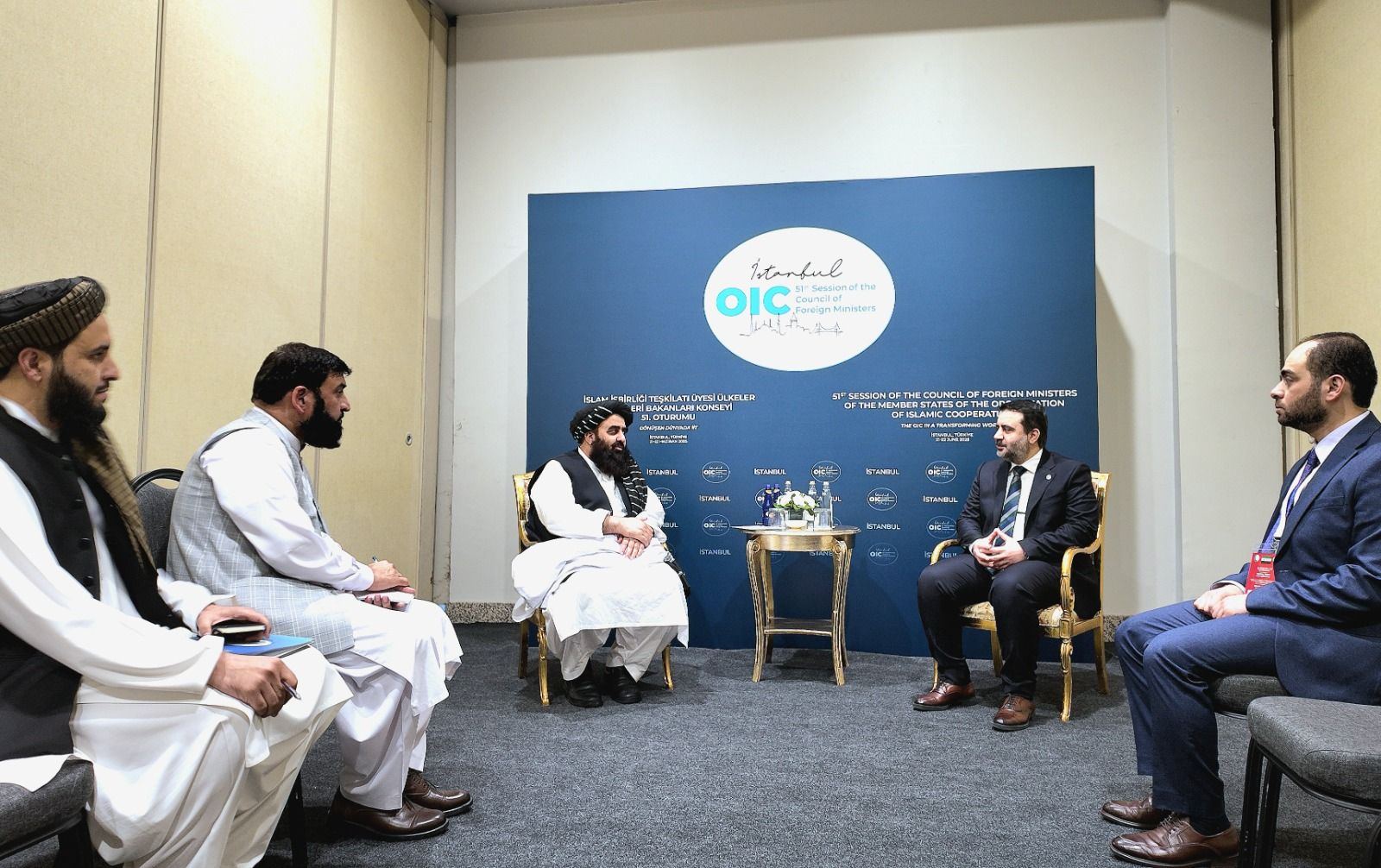 امیرخان متقي د سوریې او ازبکستان له بهرنیو چارو وزیرانو سره وکتل