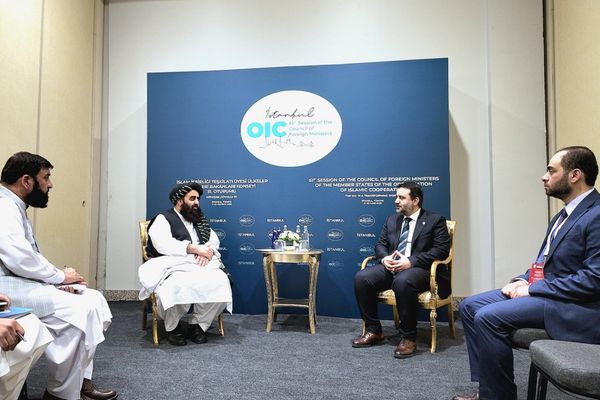 امیرخان متقي د سوریې او ازبکستان له بهرنیو چارو وزیرانو سره وکتل