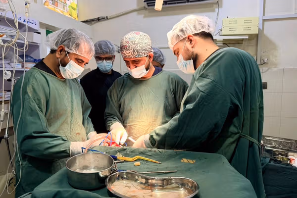 د ننګرهار حوزوي روغتون کې د مغزي تومور عملیات په بریالیتوب سره ترسره شول